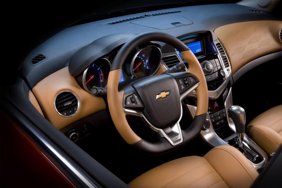  Chevrolet Cruze Z-Spec Concept 2010 года  (фото 6 из 8)